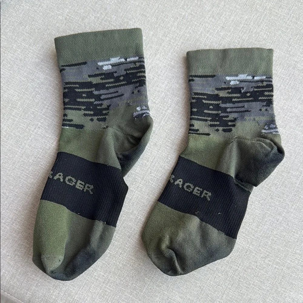 Bontrager camo cycling socks